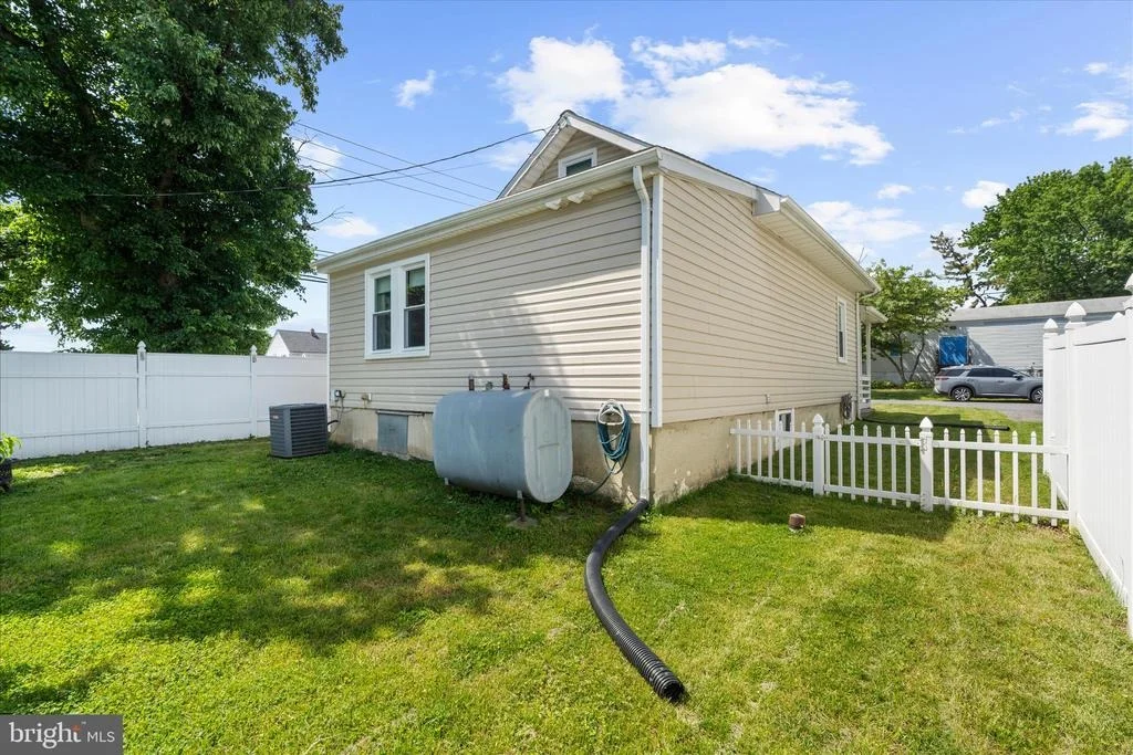 Photo of 7825 BRIDGE DRIVE