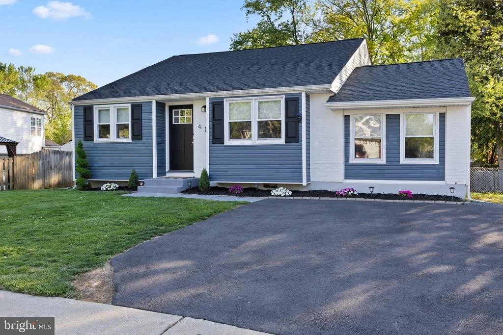Photo of 4 LAKEVIEW DRIVE