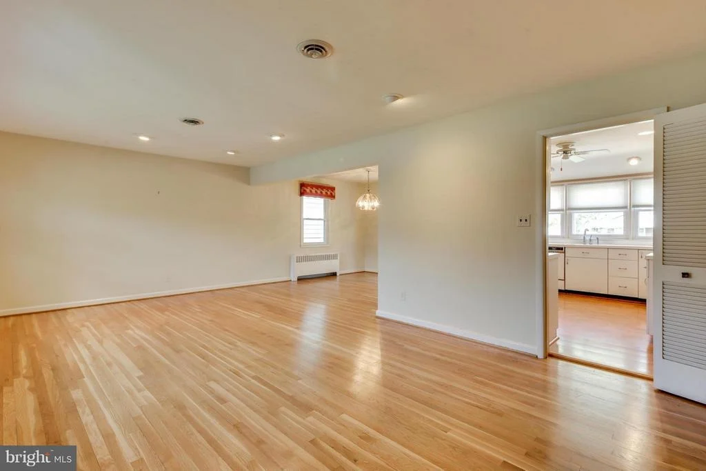 Photo of 6605 DEANCROFT ROAD