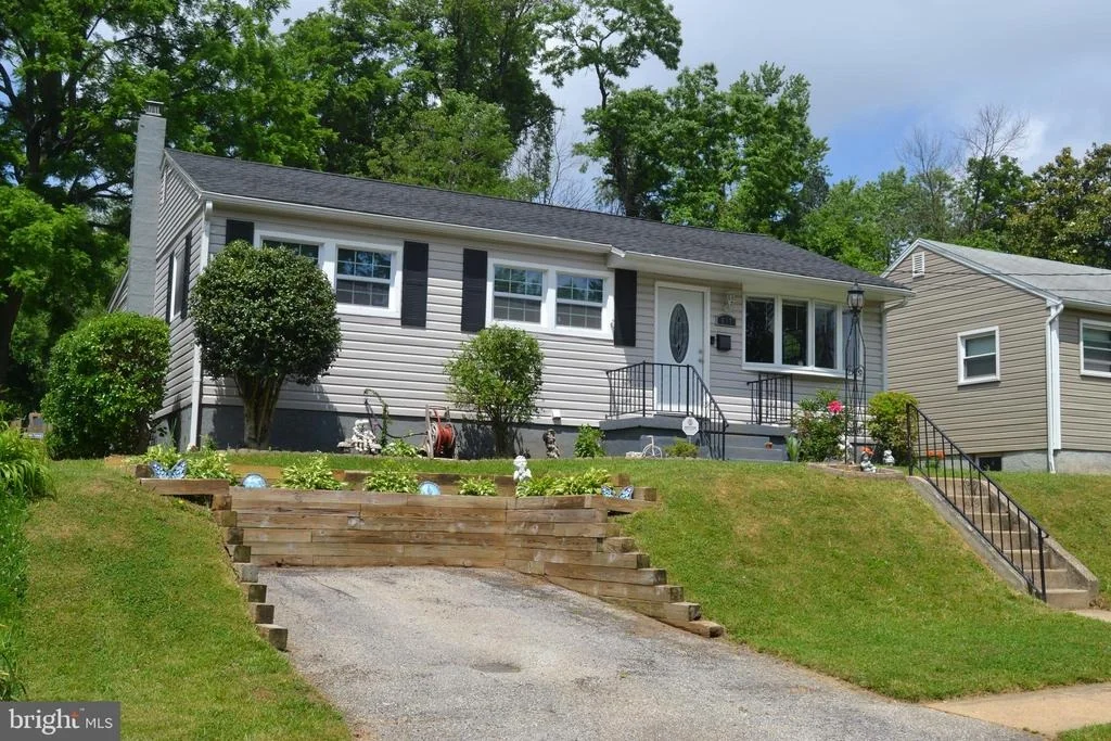 Photo of 617 LONGVIEW DRIVE