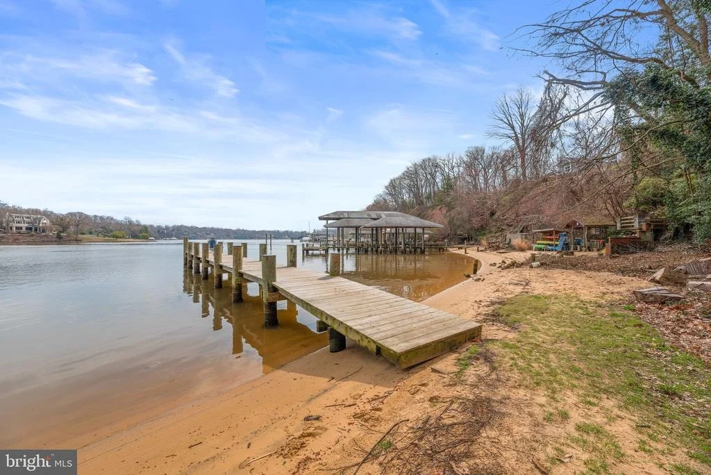 Photo of 1071 OMAR DRIVE