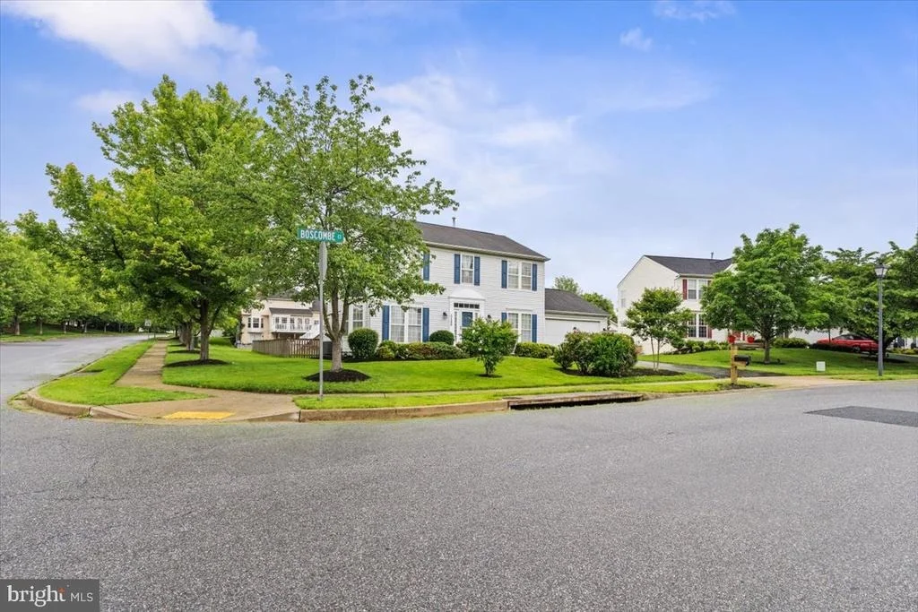 Photo of 5180 BOSCOMBE COURT