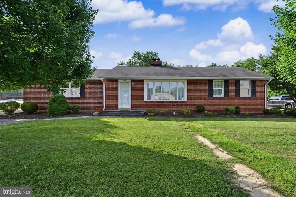 Photo of 9939 BIRD RIVER ROAD