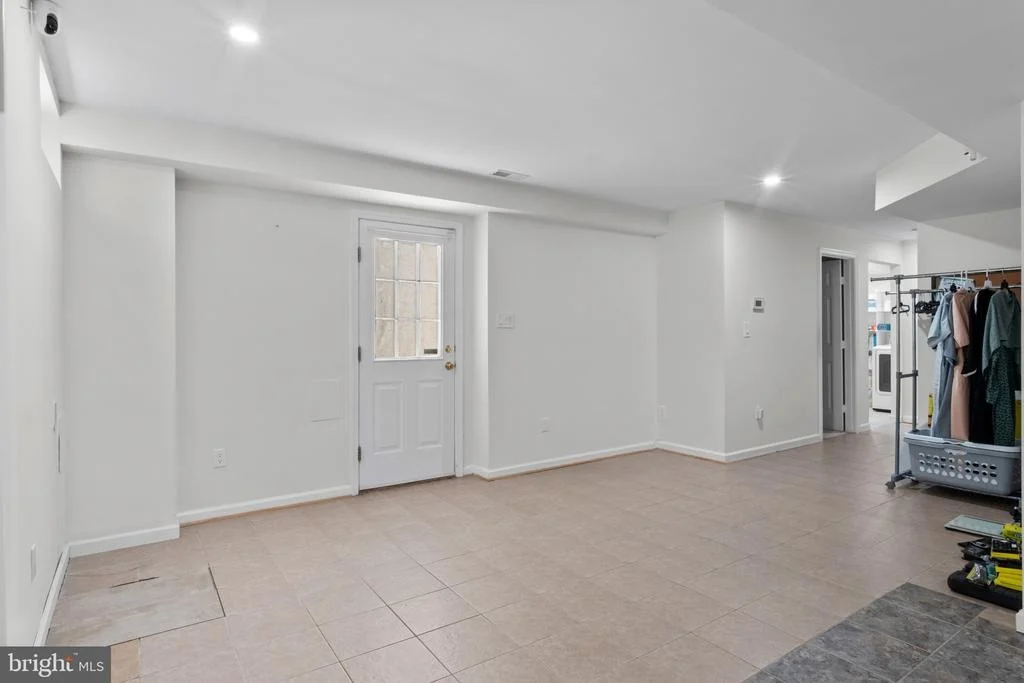 Photo of 33 JADE DRIVE