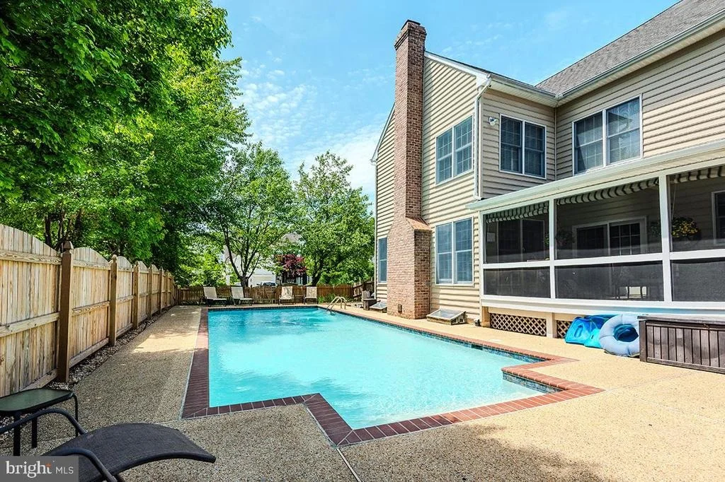 Photo of 1651 TRAWLER LANE