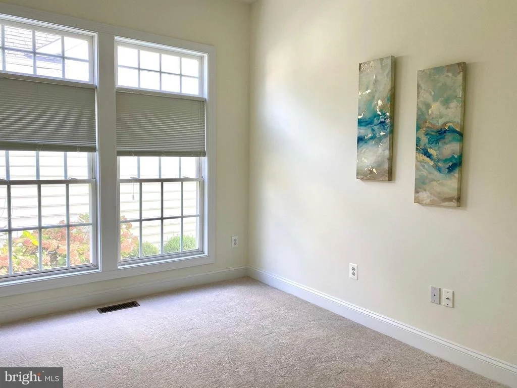 Photo of 3718 GLEN EAGLES DRIVE