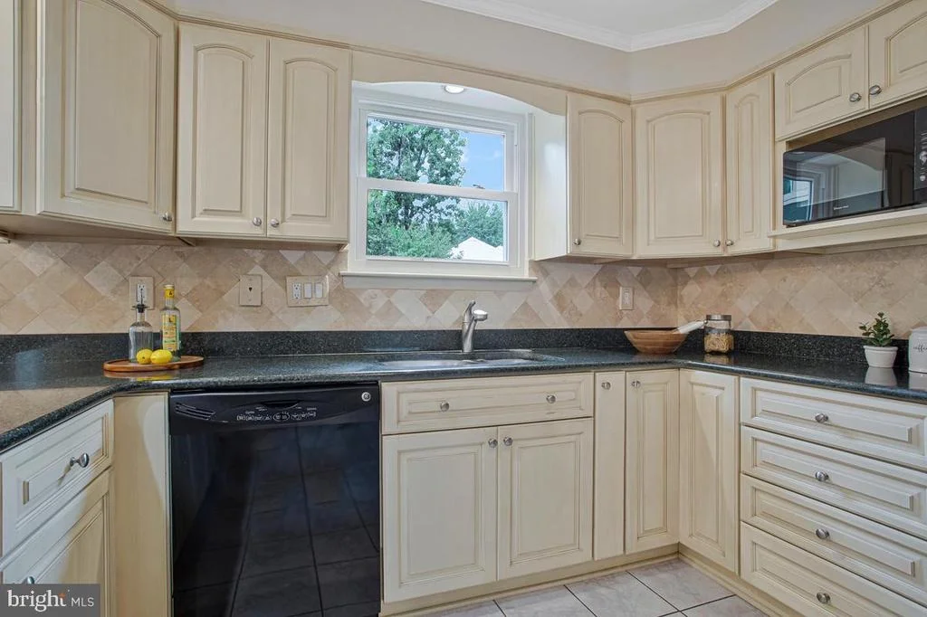Photo of 213 GEORGETOWN
