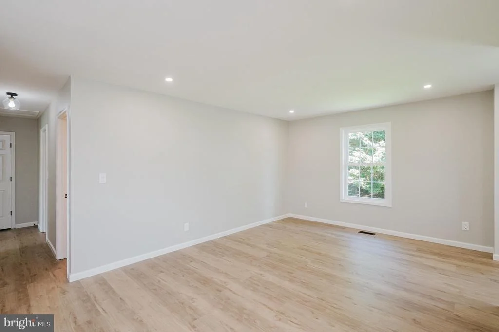 Photo of 208 DECOY DRIVE