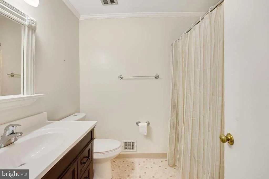 Photo of 12503 LEE HILL DRIVE
