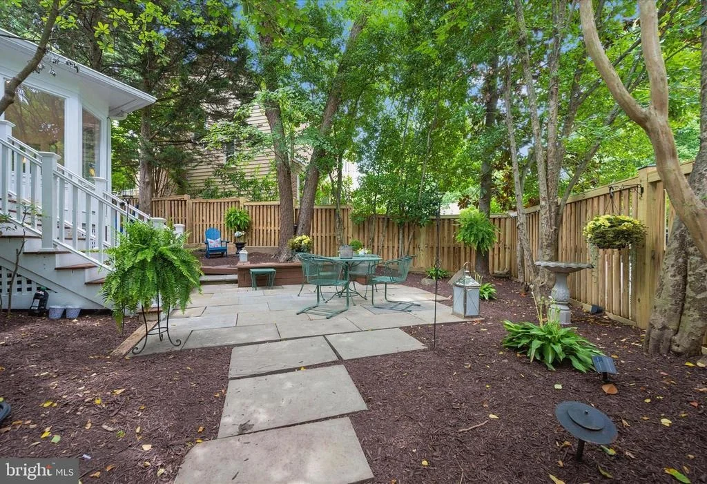 Photo of 8900 ELLSWORTH COURT