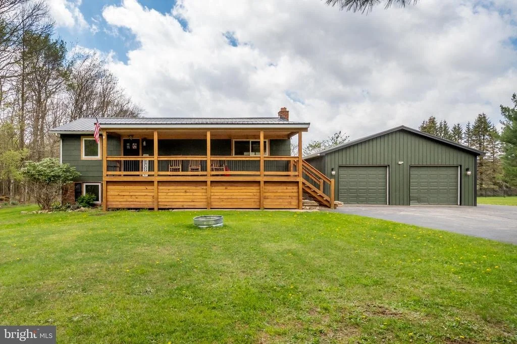 Photo of 1015 PYSELL ROAD