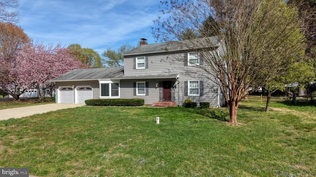 Photo of 45 W FAIRFIELD DRIVE