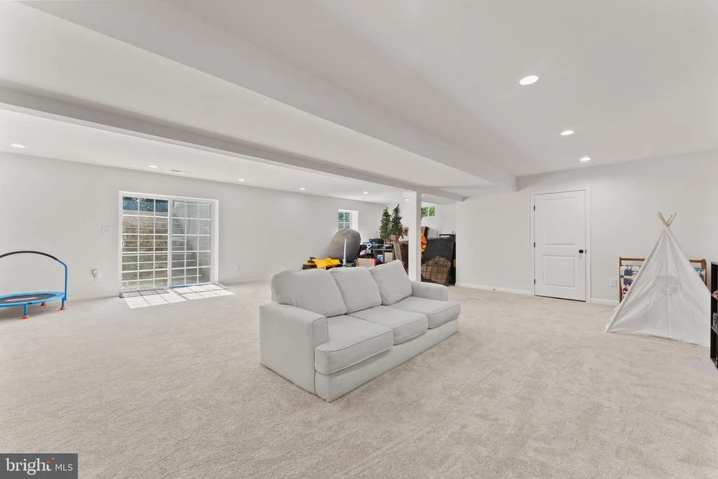 Photo of 3731 BREAKNOCK ROAD