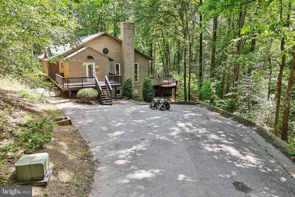 Photo of 810 GOVERNOR BRIDGE ROAD