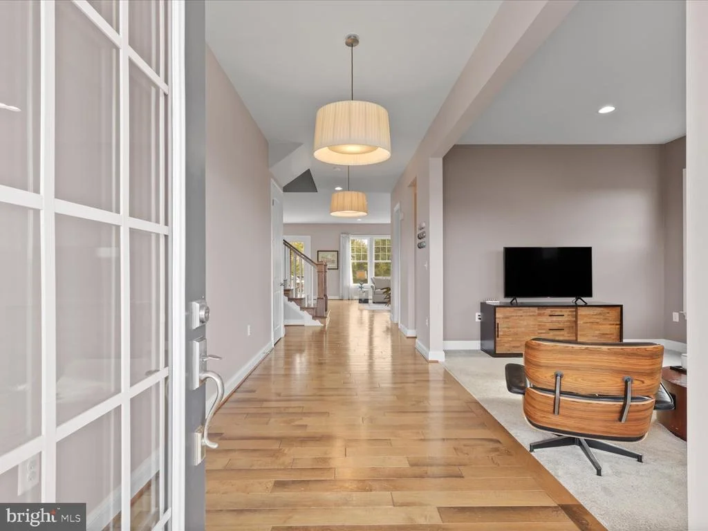 Photo of 25970 LIQUIDAMBAR LANE