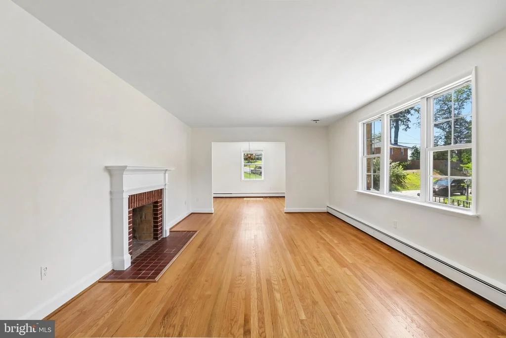 Photo of 400 SOUTHWEST DRIVE