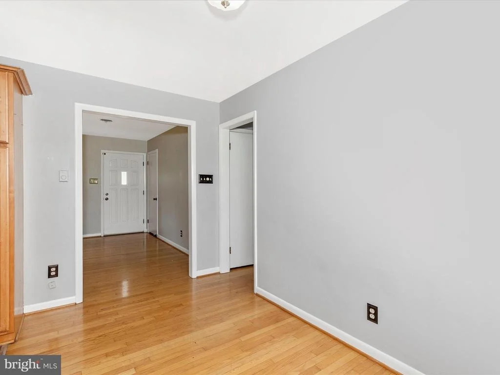 Photo of 22128 PIKESIDE DRIVE