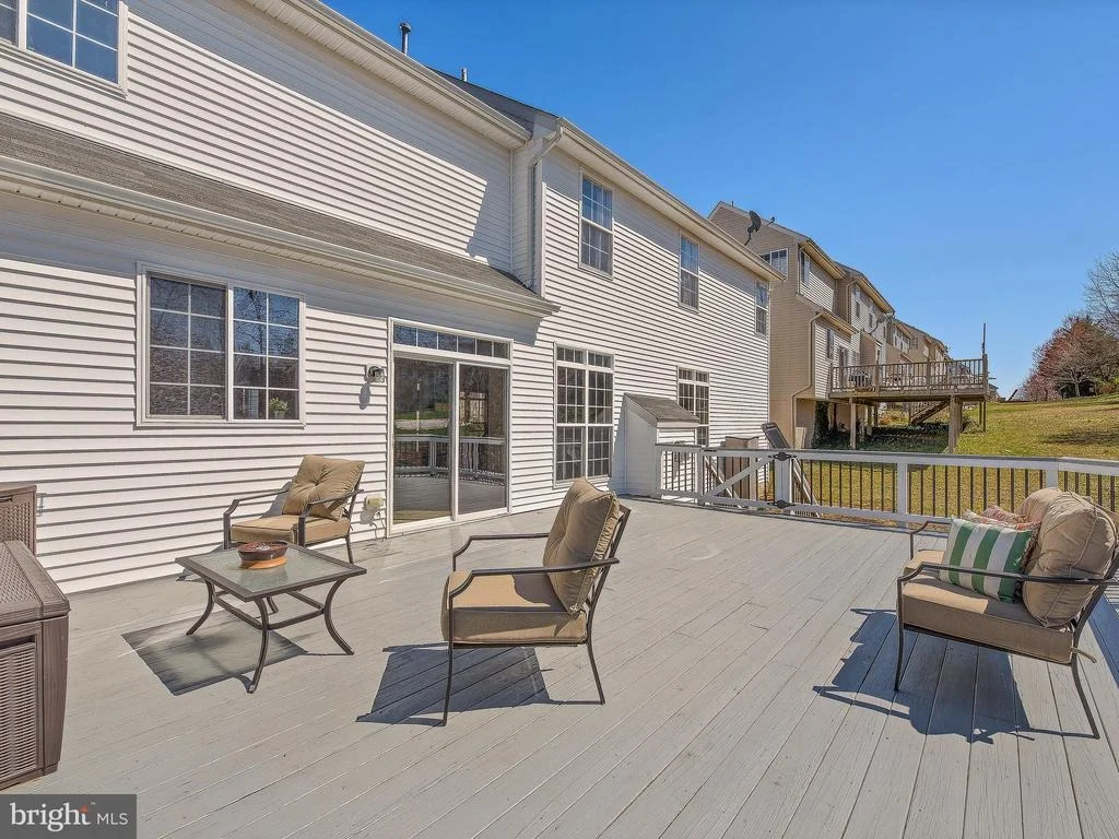 Photo of 6122 CLEMENTS LANE
