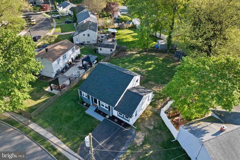 Photo of 4 LAKEVIEW DRIVE