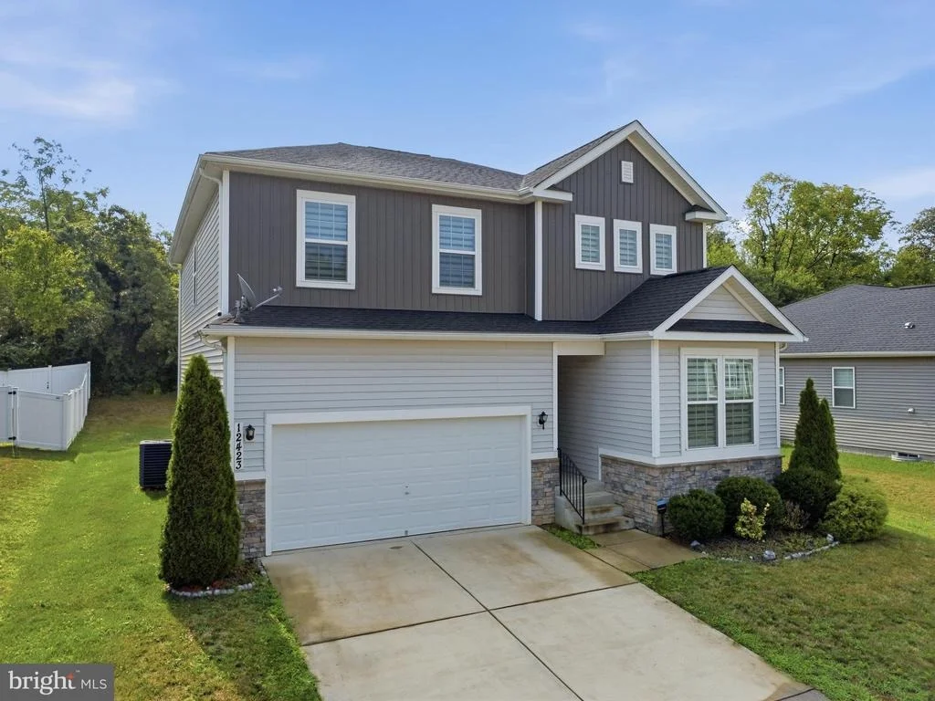 Photo of 12423 GEMSTONE DRIVE