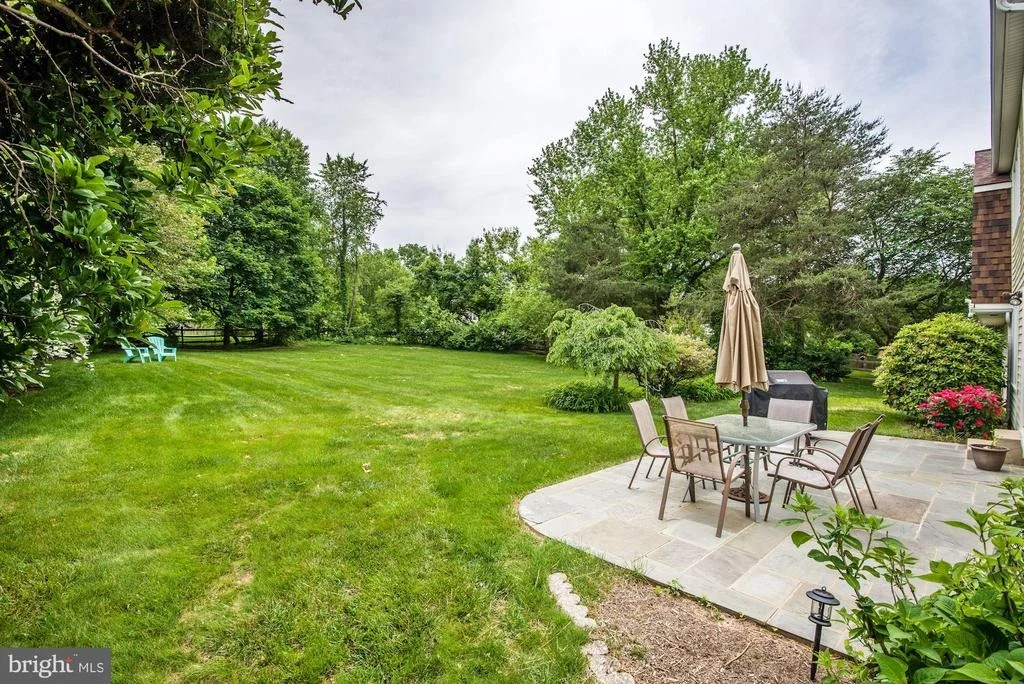 Photo of 15025 WELLWOOD ROAD
