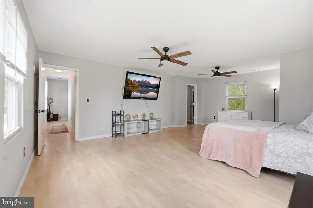 Photo of 5943 SNEED DRIVE