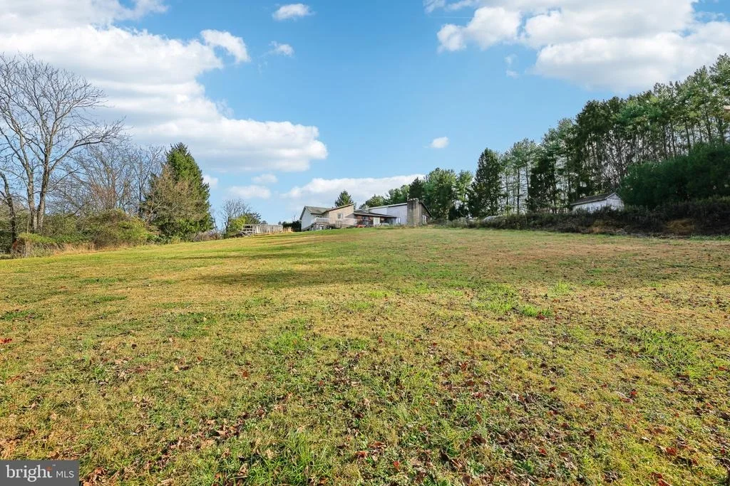 Photo of 1170 RIDGE RD