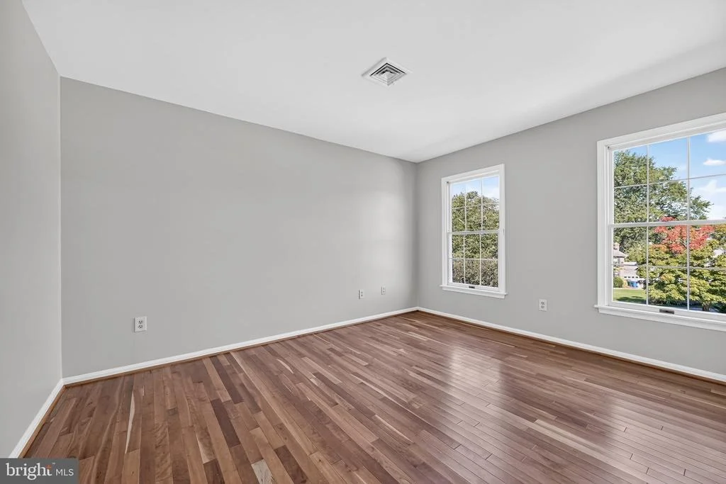 Photo of 8683 FELSVIEW DRIVE