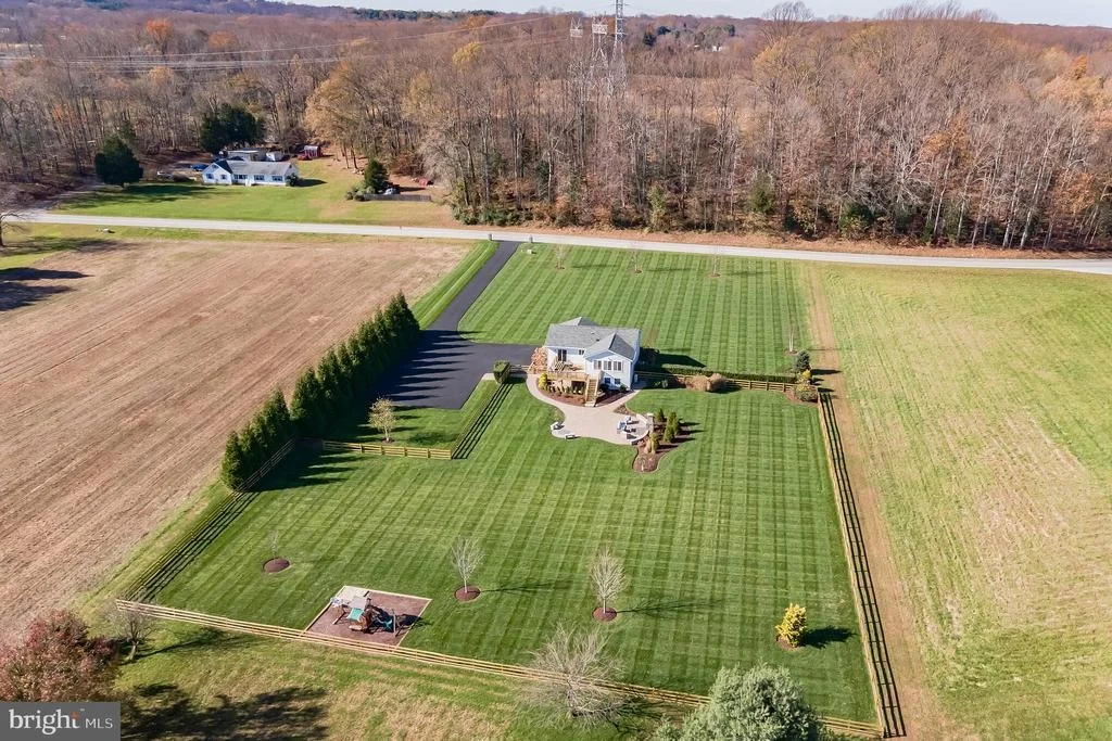 Photo of 3229 BEARDS POINT ROAD