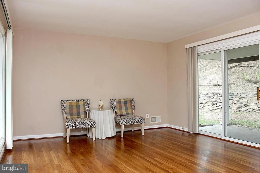 Photo of 4407 MAHAN COURT