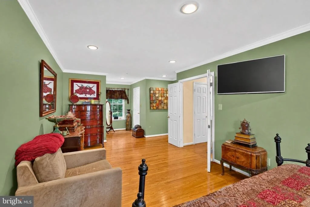 Photo of 9106 HELMSLEY DRIVE