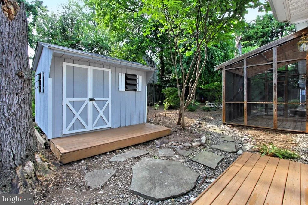 Photo of 5212 JULIET STREET