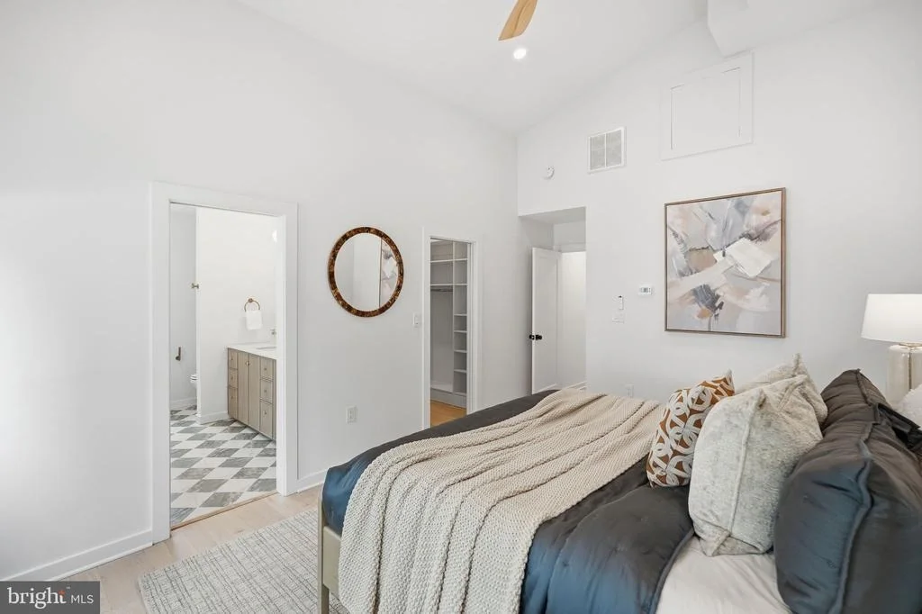 Photo of 2713 NAVARRE DRIVE