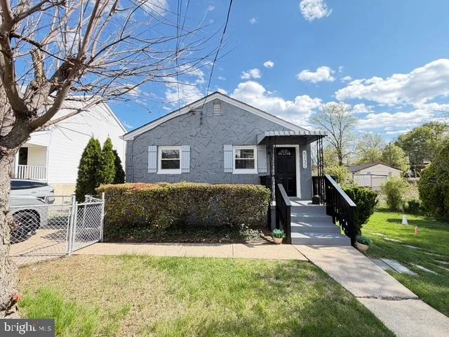 Photo of 5132 19TH ROAD N