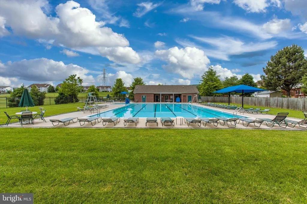 Photo of 2402 SHAKER LANE