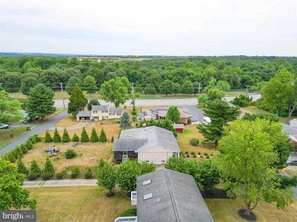 Photo of 7402 LOCUST DRIVE