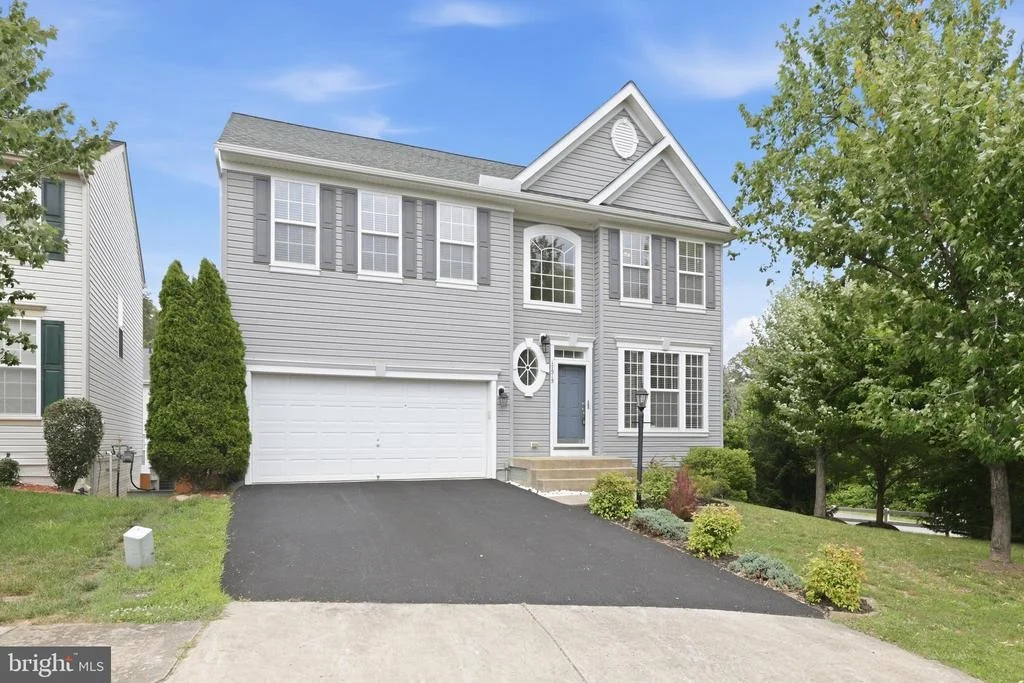 Photo of 17515 MINA LANE