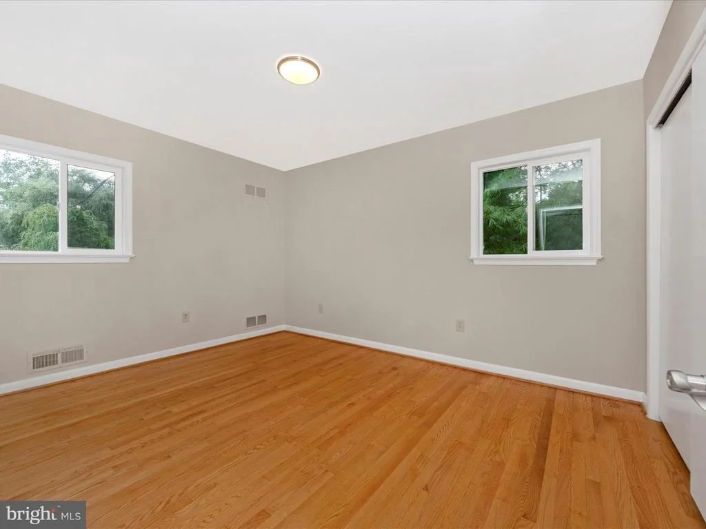 Photo of 19412 MUNCASTER ROAD