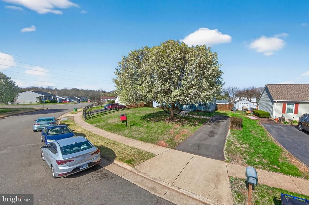 Photo of 11698 FORT UNION DRIVE