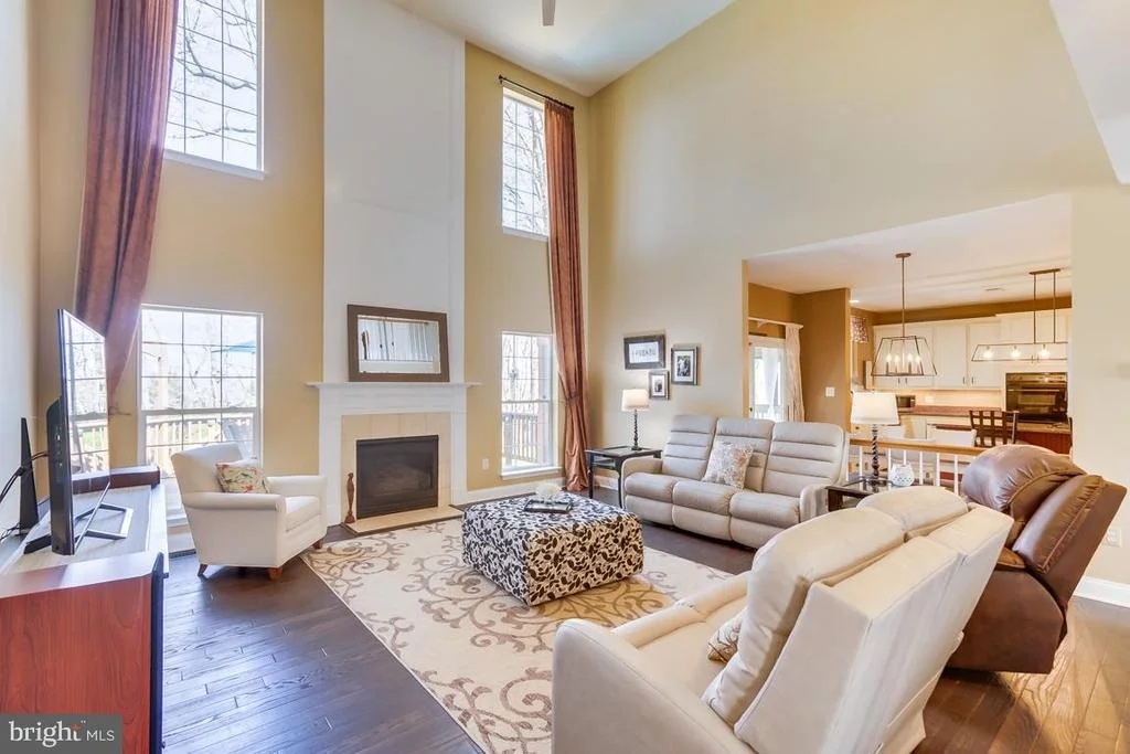 Photo of 17221 PICKWICK DRIVE
