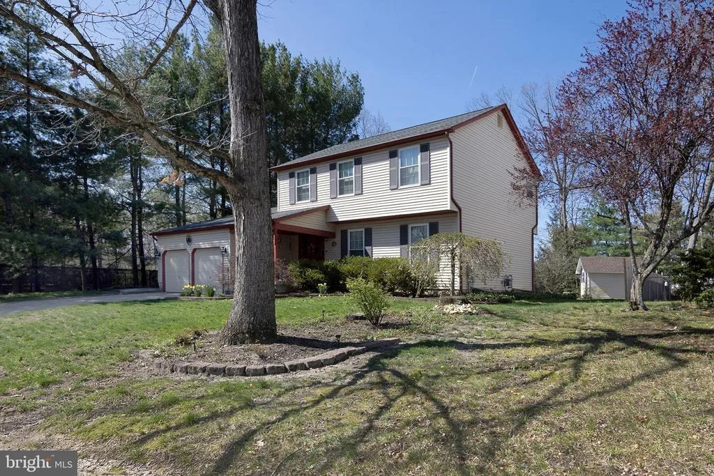 Photo of 18 ABERDEEN DRIVE