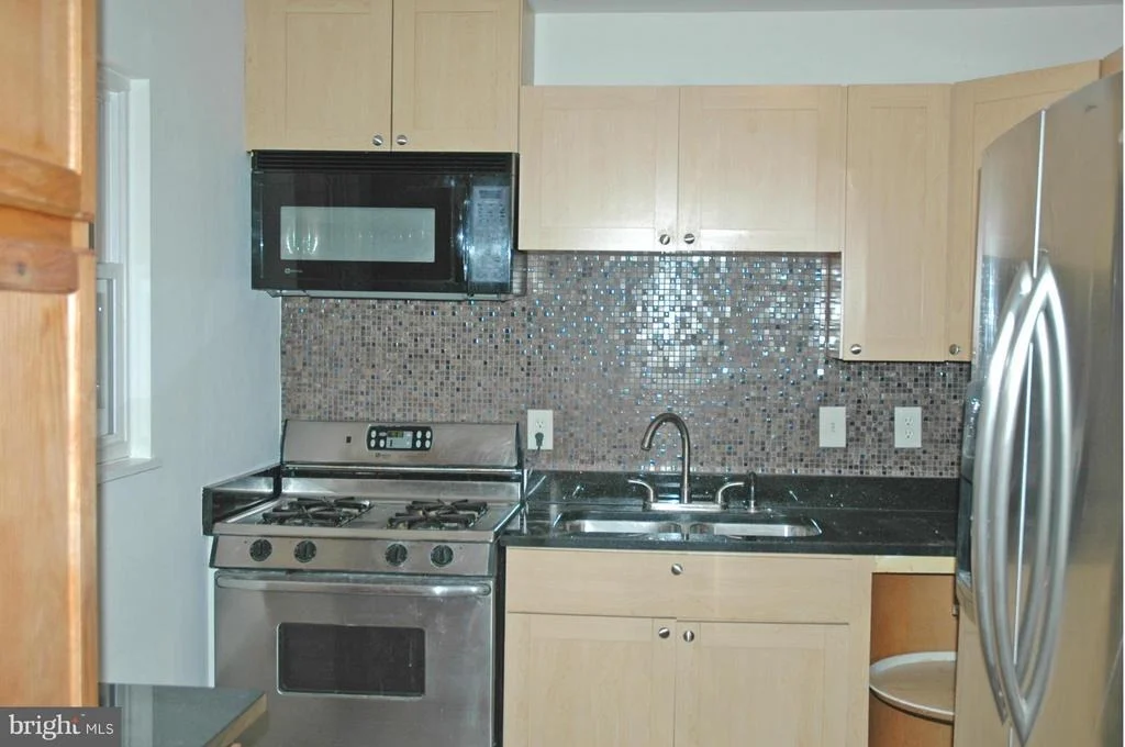 Photo of 403 PICKETT LANE