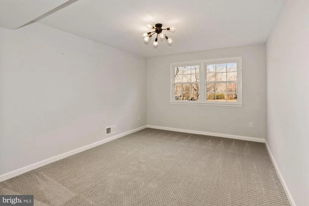 Photo of 6815 GILLINGS ROAD