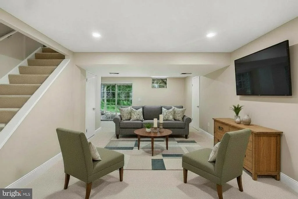 Photo of 2425 HIDDEN VALLEY LANE