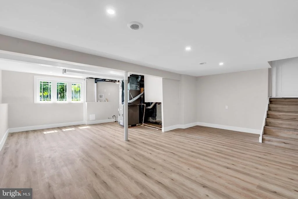 Photo of 103 CARVER DRIVE