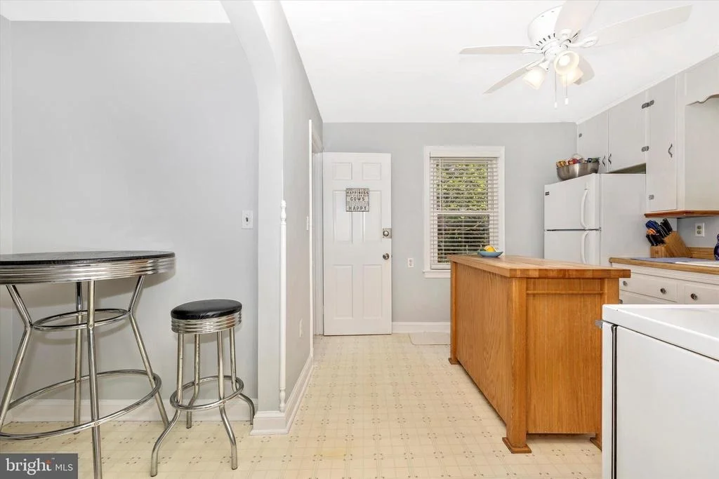 Photo of 25216 OAK DRIVE