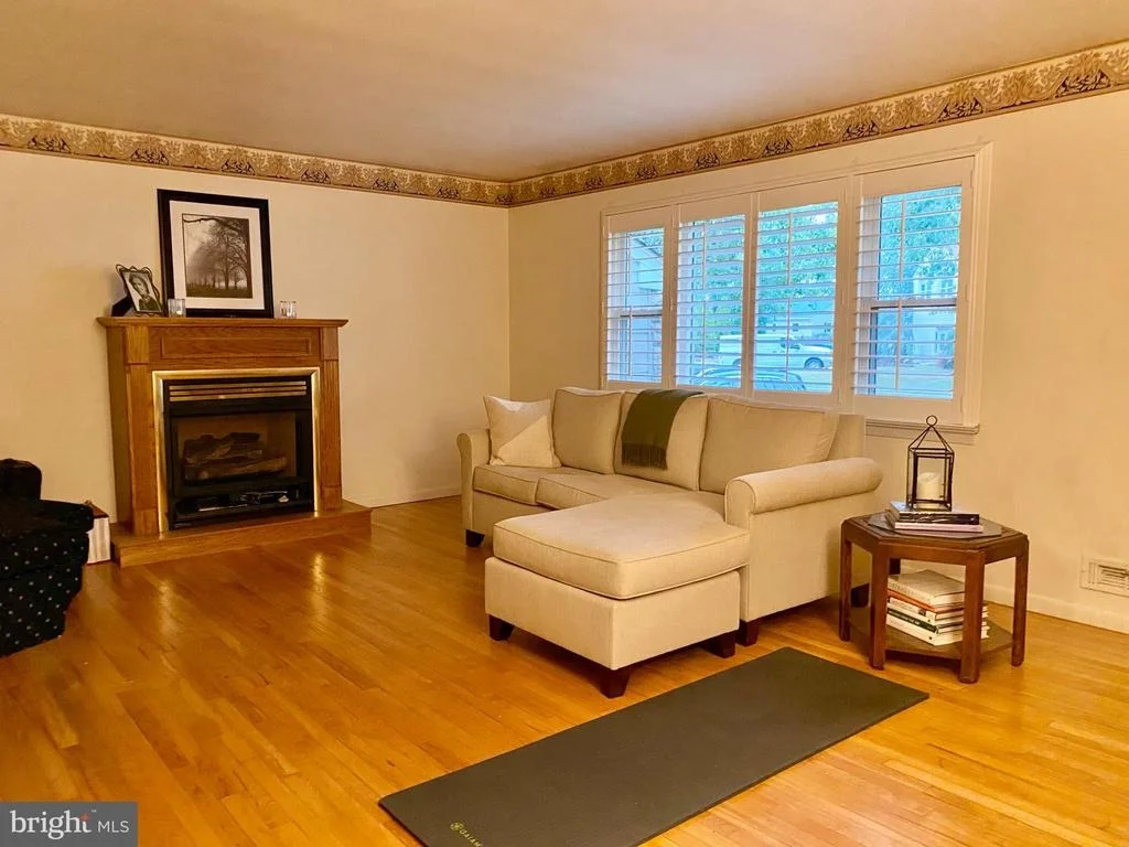 Photo of 418 MIDSTREAMS ROAD