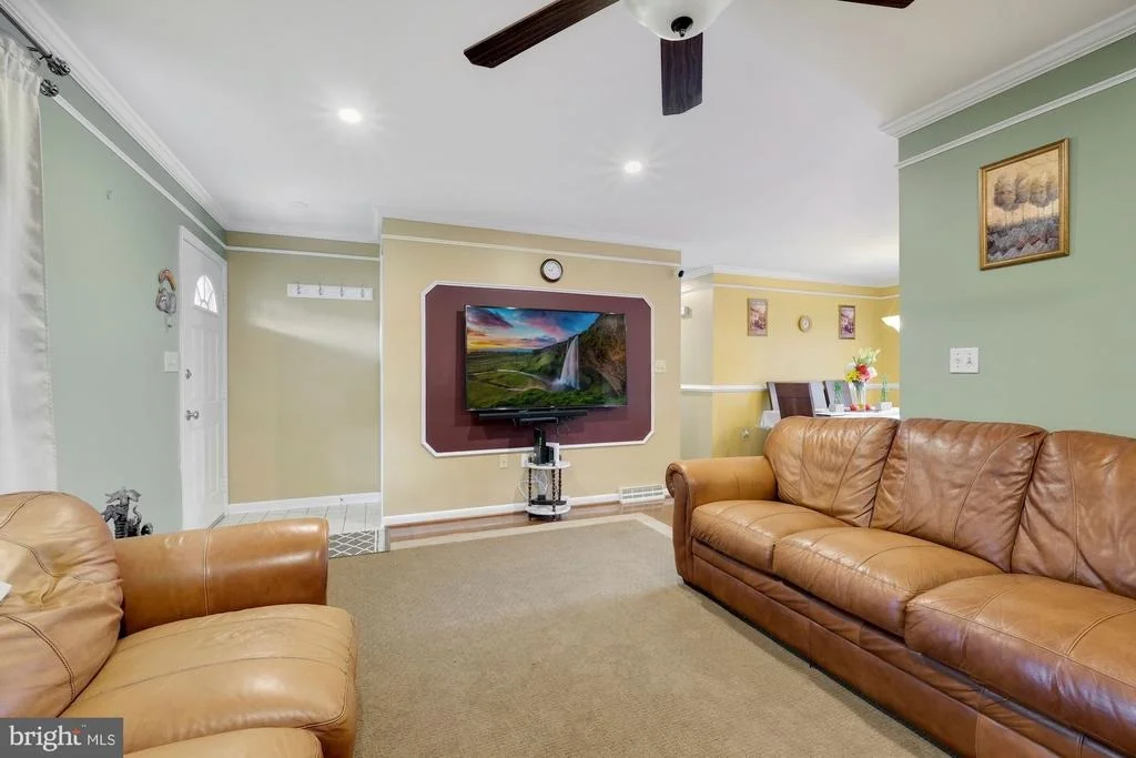 Photo of 425 CHARTRIDGE DRIVE