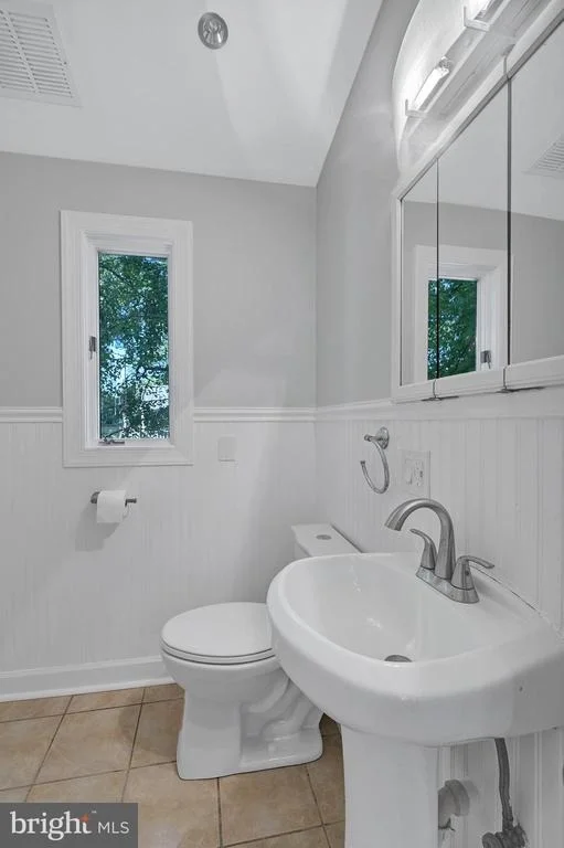 Photo of 501 CLAYS LANE