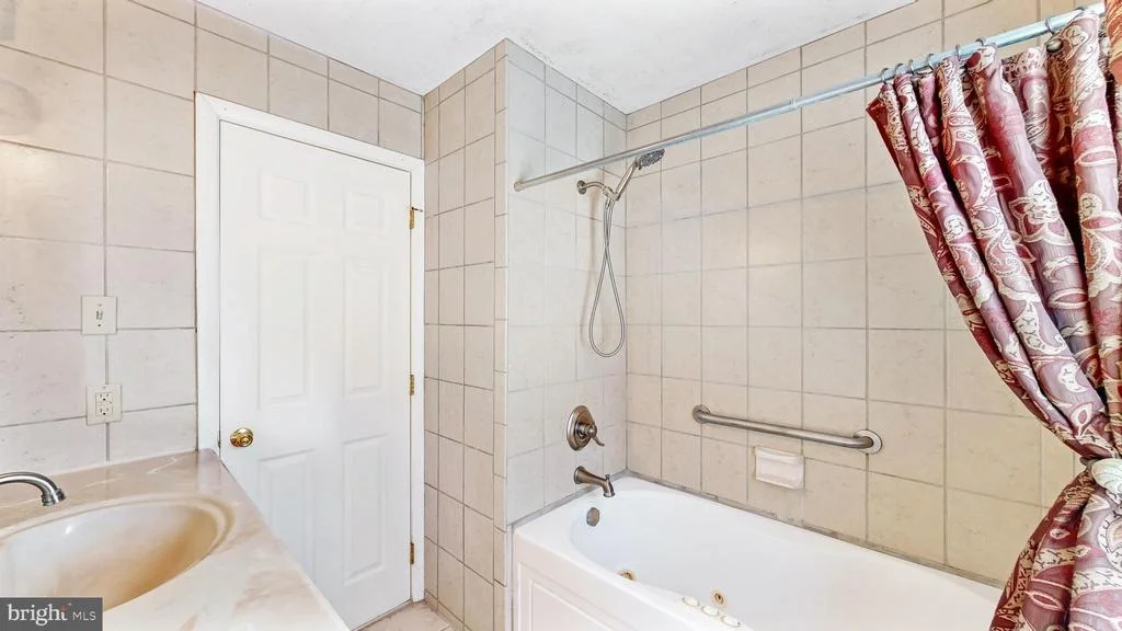 Photo of 102 MERIDEN DRIVE